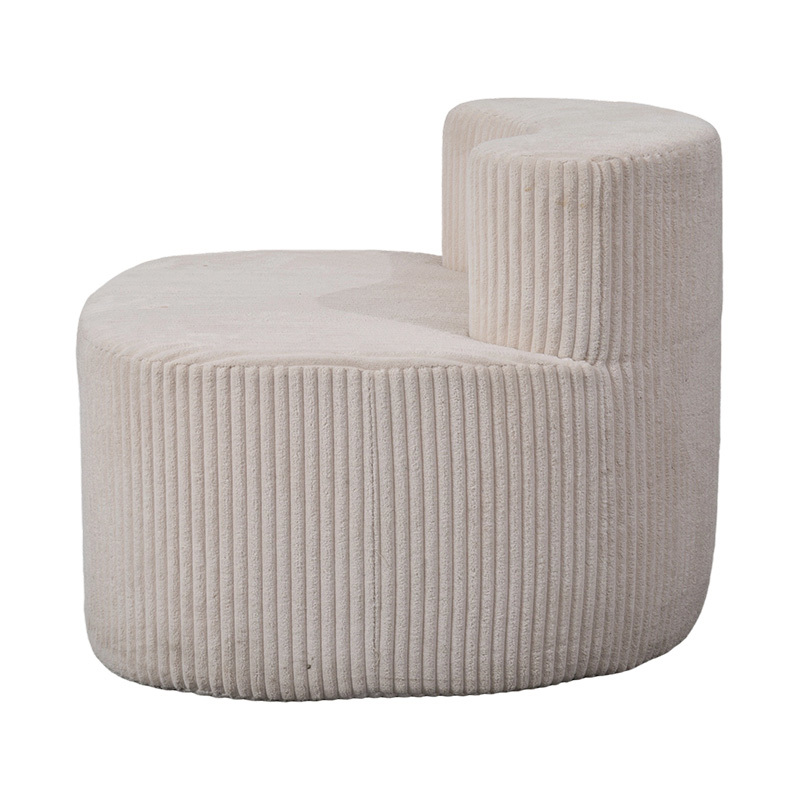 Yhden hengen sohva vaalea beige vakosametti kaareva selkänoja Yhden hengen sohva vaalea beige vakosametti kaareva selkänoja